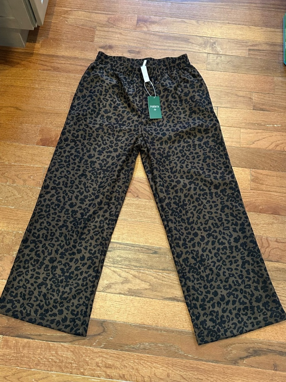 NWT Halara Leopard Print Wide Leg Pants